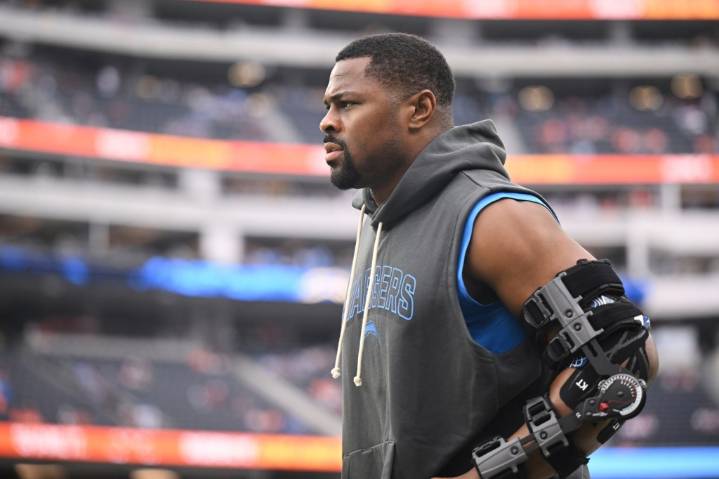 Chargers poised to welcome Khalil Mack back from injured reserve