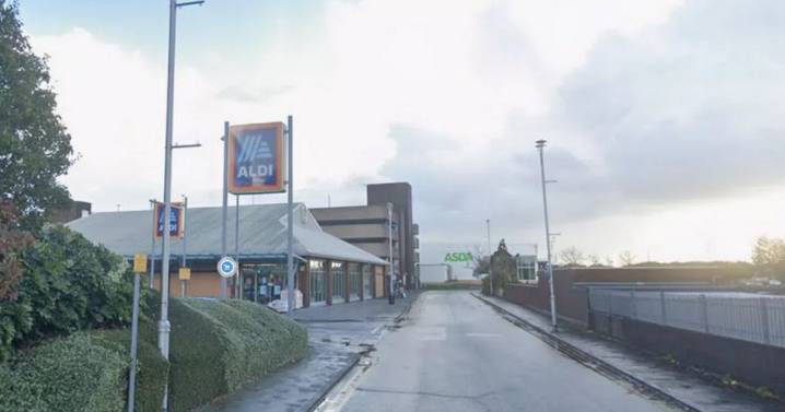 Bridgend 'unexploded bomb' incident: Aldi and Asda supermarkets close in major police evacuation