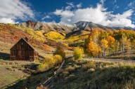 5 Spectacular Fall Drives From Every Corner Of WA State