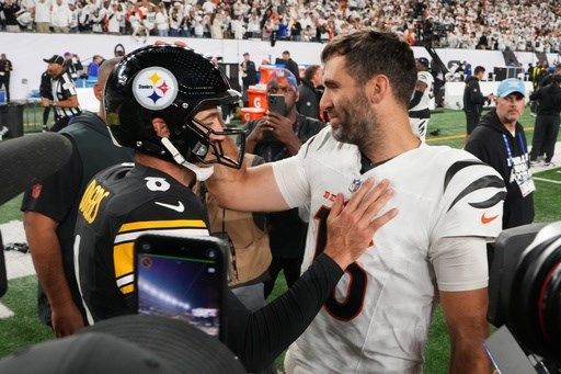 Flacco rallies Bengals past Rodgers and Steelers 33