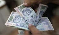 RBI sold net $7.7 billion in August to arrest rupee's fall, bulletin shows