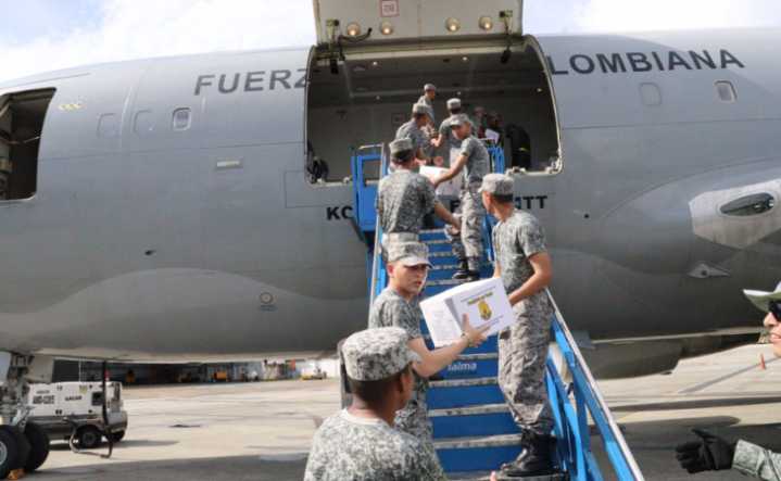 San Andrés recibe 22 toneladas de ayudas tras la tormenta Melissa
