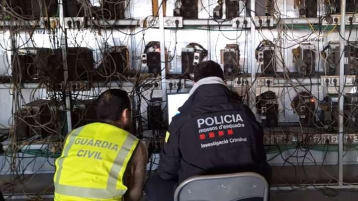 La diferencia de salario anual de un guardia civil con un mosso y un ertzaina