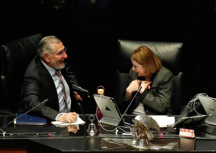 Avalan senadores Ley de Ingresos; considera 10.1 billones de pesos