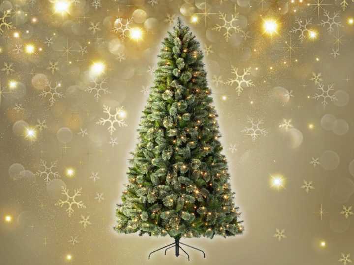 Target slashes price on 7.5' pre-lit artificial Christmas tree to under $200