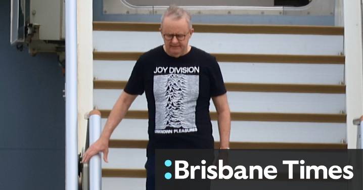 Albanese Joy Division T-shirt: Sussan Ley slams PM over band’s name