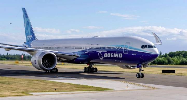 Boeing despega en ventas, pero el 777X vuelve a retrasar su aterrizaje financiero