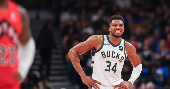Milwaukee Bucks play on TMJ4 for first time in 23 years Tuesday in battle vs. Knicks