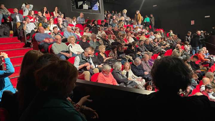 El Teatro Alhambra estrena 'Todos los ángeles alzaron el vuelo' y el cabaret 'La mujer que mató a todo'