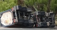 Volcó un camión que transporta combustible en la Quebrada del Toro