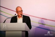 Sugiere Heath cautela en recortes de tasa de interés