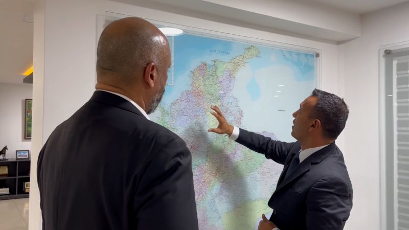 Ministro de Defensa de Colombia responde a los recortes de ayuda de EE.UU. contra el narcotráfico