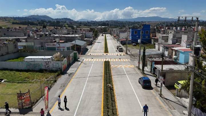 Moderniza Almoloya de Juárez vialidades y servicios en Colinas del Sol