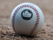 Suspenden juegos de temporada cubana de béisbol por huracán