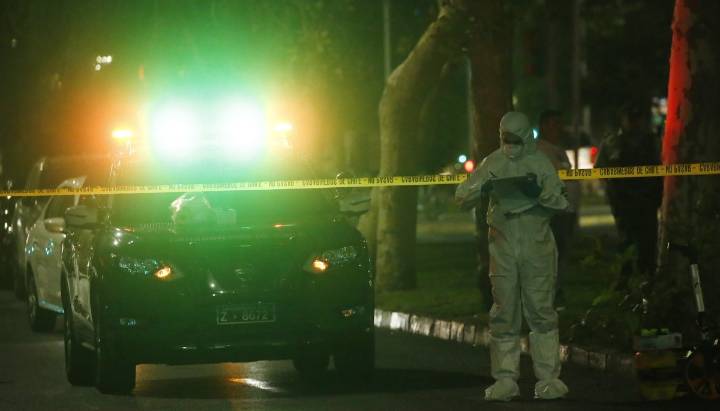 Tiroteo al interior de una casa que funcionaba como casino clandestino en La Pintana deja una persona fallecida
