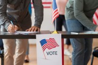 Fin del horario de verano. Cómo el cambio de hora en EE.UU. afecta las elecciones en Nueva York y Nueva Jersey este 2025