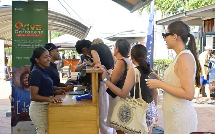 Muelle de La Bodeguita, listo para el zarpe seguro de turistas a zona insular de Cartagena