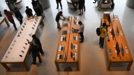 India’s Smartphone Market Grows 3% Year In July-Sep, Apple Posts Record Shipments