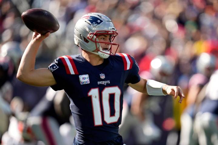 Drake Maye throws 3 TDs as Patriots overcome Myles Garrett’s 5-sack game in 32-13 win over Browns – Winnipeg Free Press