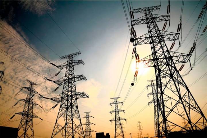 Grandes usuarios podrán contratar energía y fijar precios libremente