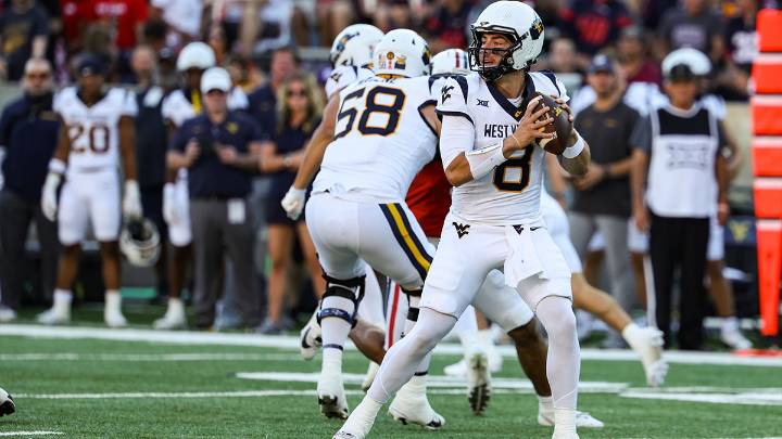 West Virginia quarterback Nicco Marchiol makes move amid foot injury
