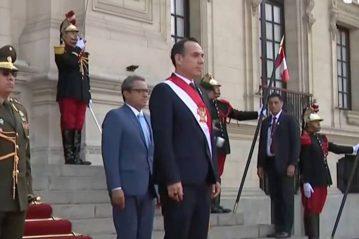 Presidente José Jerí llega a Palacio de Gobierno