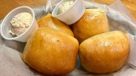 Ordering Texas Roadhouse's Cinnamon Butter To