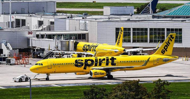 Flying During a Government Shutdown? Here’s What to Expect at the Airport