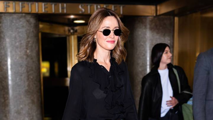 Rose Byrne on Her ‘Punk-Rock’ New Film, ‘If I Had Legs I’d Kick You’