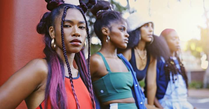 Your November 2025 Horoscope Includes Mercury Retrograde & Sag SZN