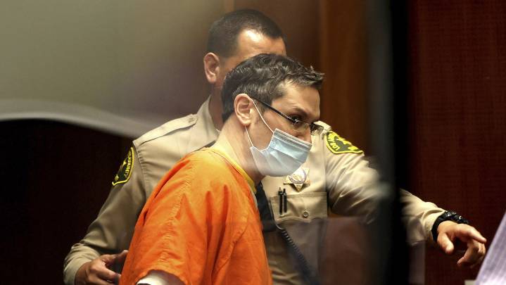 Productor de Hollywood es condenado a 146 años de cárcel por dos asesinatos y siete violaciones 30 de octubre de 2025 | Espectáculos David Pearce fue hallado culpable de la muerte por sobredosis de la