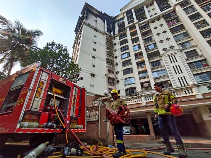 4 killed, 10 injured in fire at building in Navi Mumbai