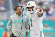 Mike McDaniel Responds to Tua Tagovailoa Calling out Dolphins Leadership