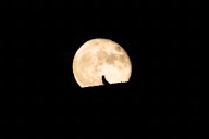 How to Watch October's Rare Supermoon and When It Will Peak