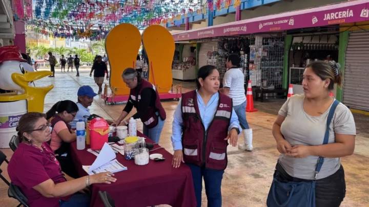 Monitorean salud de usuarios del Mercado 'Alonso Felipe Andrade' en Campeche