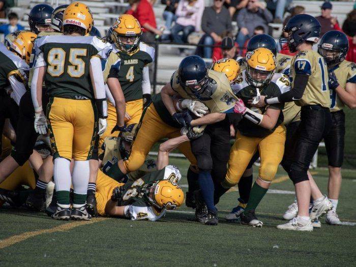 Minor football thrives amid absence of school sports