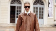 7 maneras de combinar zapatos planos de lujo para ser la más elegante en octubre 2025