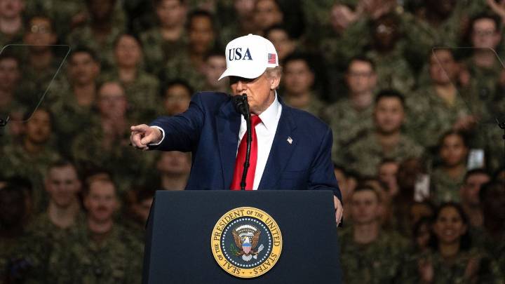 "Los submarinos no pescan": contundente mensaje de Trump sobre ataques contra presuntas narcolanchas en aguas del Caribe