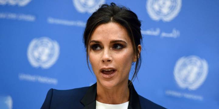 Harper Beckham Joins Mom Victoria at Her Premiere and Wows Fans with Stylish Look