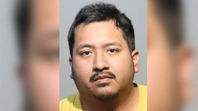 Florida man accused of using AirPods to stalk woman