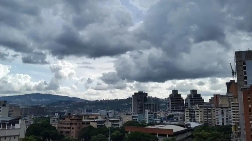 Inameh advierte sobre lluvias por sistema de baja presión y la onda tropical Nro. 48