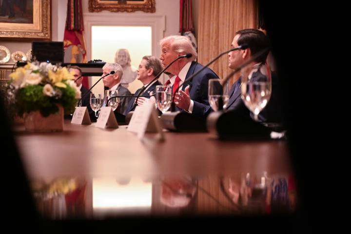 Trump recibe con elogios a Milei en la Casa Blanca: Es “un gran líder”
