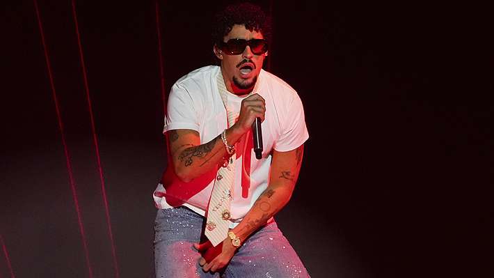 Tras ser elegido para el show del medio tiempo del Super Bowl, Bad Bunny reprograma sus conciertos en Chile