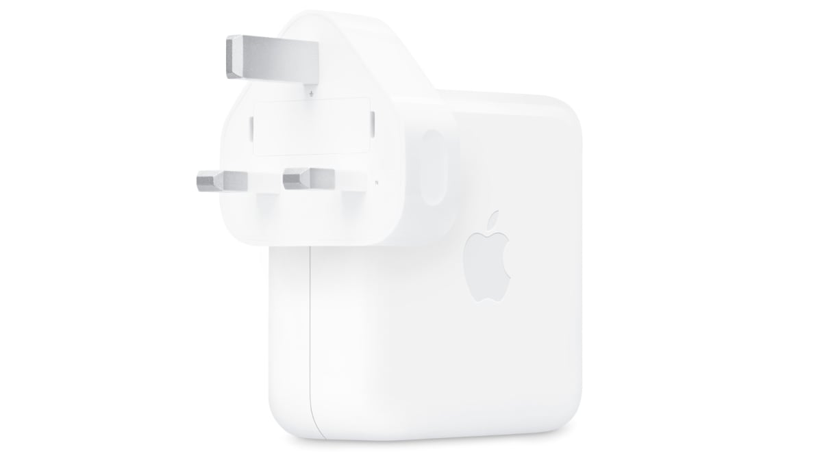 In Europe, Apple's new MacBook Pro comes without a charger