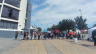 Amenaza de lluvias no quita emoción a fans de Sanz