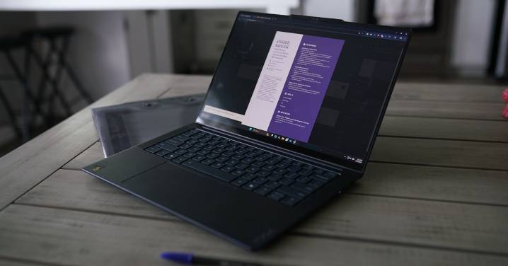 Need a New Job? Try a Resume Builder to Bolster Your CV