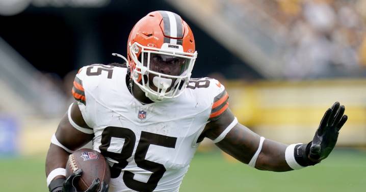 TE David Njoku ruled out of Sunday's game with knee injury