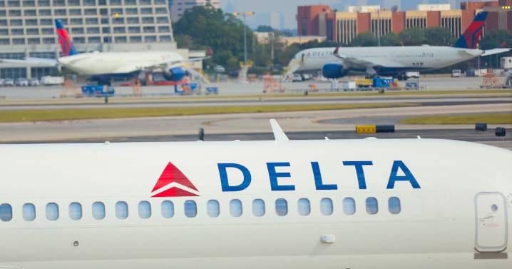 Delta backs Republicans’ push for clean funding bill to reopen government
