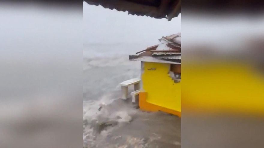 Melissa, el huracán más fuerte desde 2019, toca tierra en Jamaica