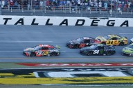 Where to watch NASCAR Cup Series Martinsville Fall Race today: Free live stream